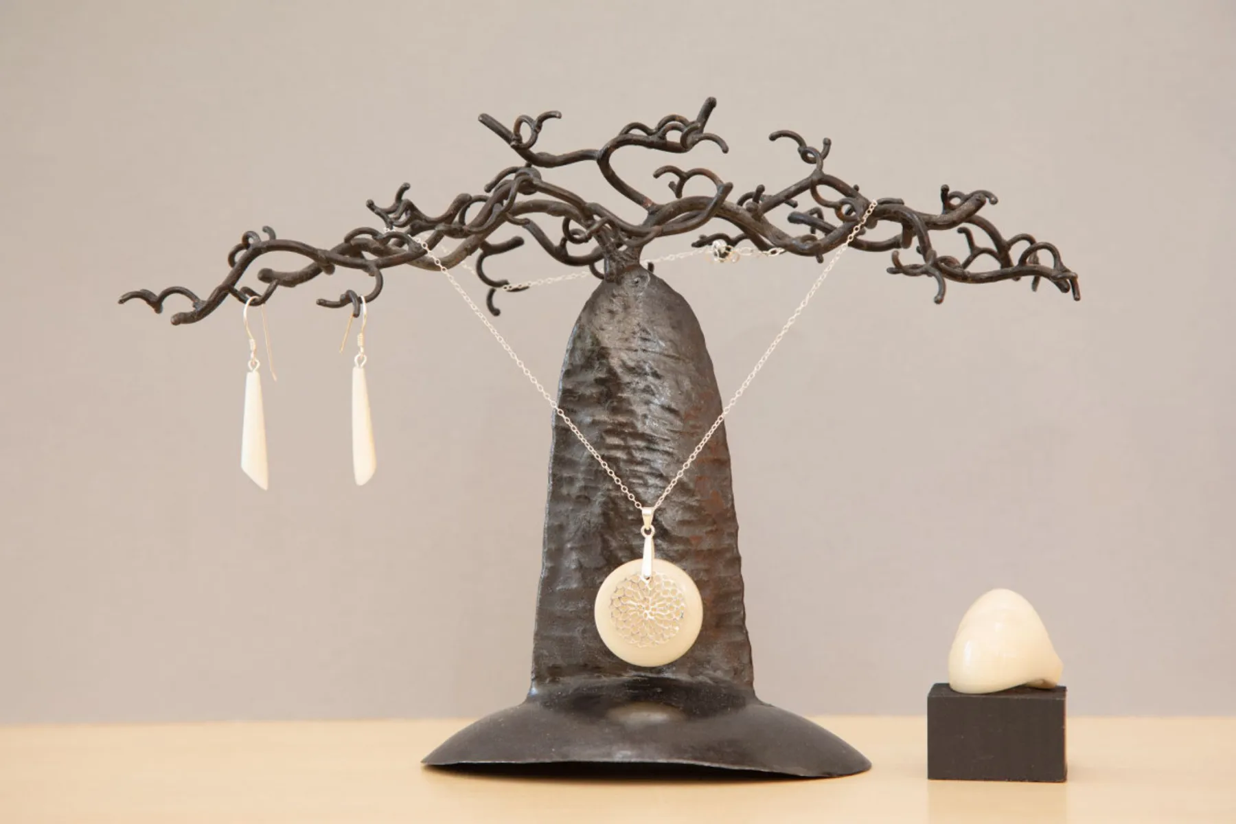 Fabriquez vos bijoux en ivoire végétal - Image n°4 - Wecandoo