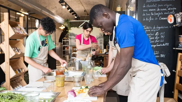 Réunissez votre équipe et initiez-vous à la conserverie  avec Nadia - Image n°1 - Wecandoo