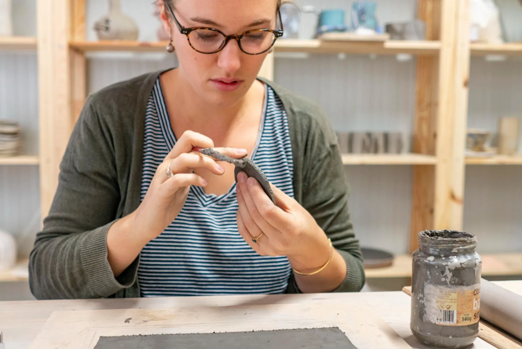 Modelez votre vase en céramique - Image n°3 - Wecandoo