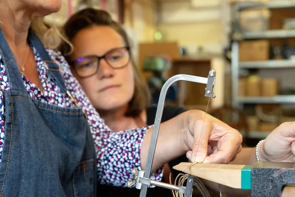 Fabriquez votre bracelet martelé en argent - Image n°1 - Wecandoo