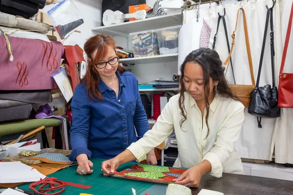 Fabriquez votre sac pochette en cuir - Image n°4 - Wecandoo