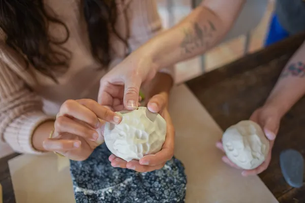 Créez votre ensemble de petit-déjeuner en porcelaine - Image n°2 - Wecandoo