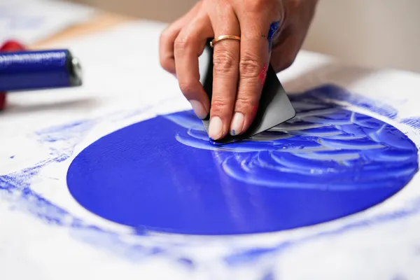 Créez votre trio d'œuvres en monotype avec Julie - Image n°4 - Wecandoo