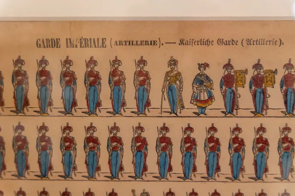 Apprenez à restaurer une oeuvre et à l'encadrer - Image n°2 - Wecandoo