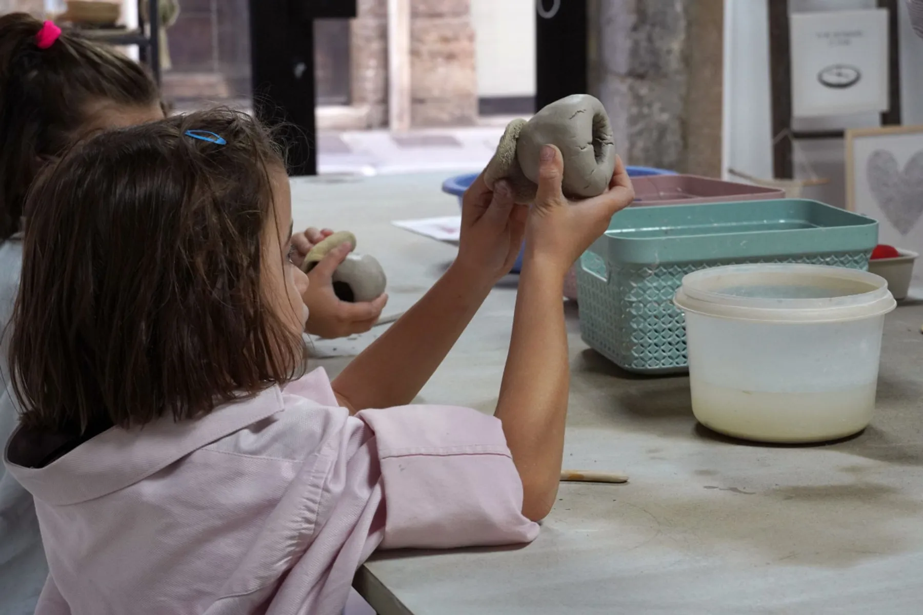 Réalise ton petit pot animal en terre - Afbeelding nr. 2 - Wecandoo