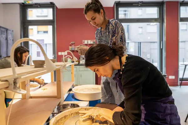 Initiez-vous au tour de céramiste en 2 sessions - Image n°2 - Wecandoo