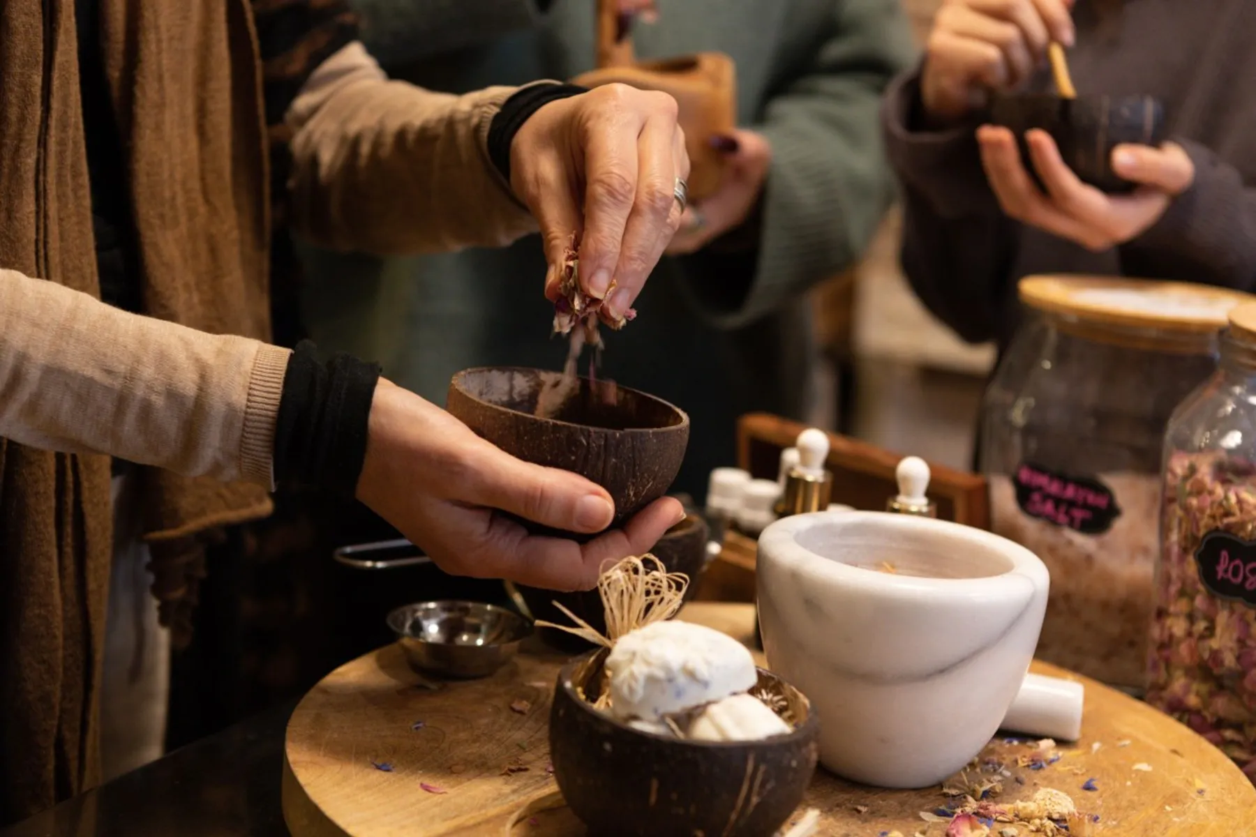 Créez votre rituel de beauté simple, adapté à votre type de peau. - Image n°2 - Wecandoo