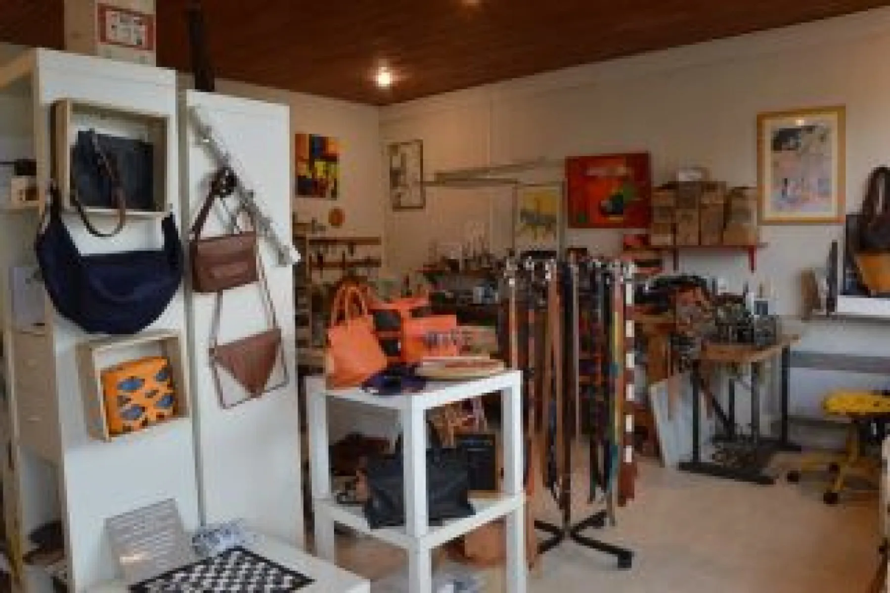 Créez votre porte-cartes en cuir - Image n°1 - Wecandoo