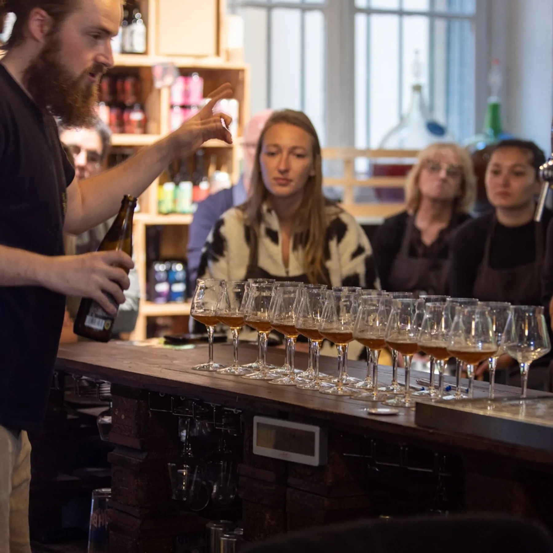 Initiez-vous au brassage artisanal en groupe, dégustez des bières - Image n°2 - Wecandoo