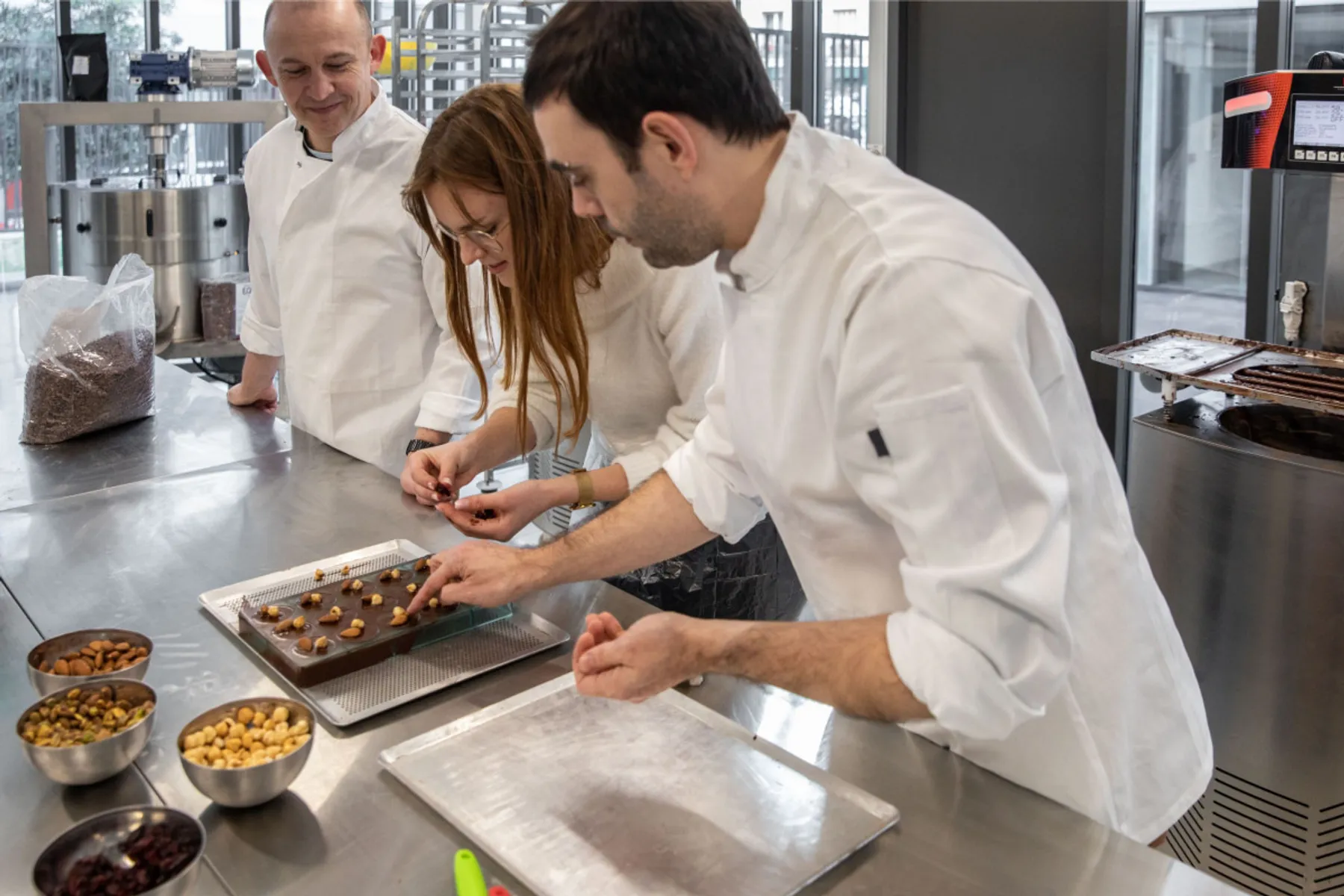 Initiez-vous à la chocolaterie avec Jean-Pierre et Stan - Image n°4 - Wecandoo