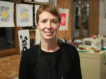 Julie : Sérigraphe à Clermont-Ferrand