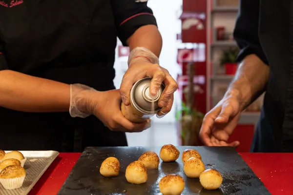 Réalisez vos brigadeiros traditionnels avec Julia - Image n°3 - Wecandoo
