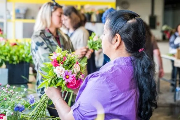Visitez une ferme de fleurs et réalisez votre botte - Image n°3 - Wecandoo