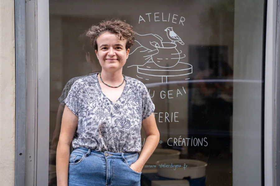 Cendre: Céramiste in Saint-Étienne