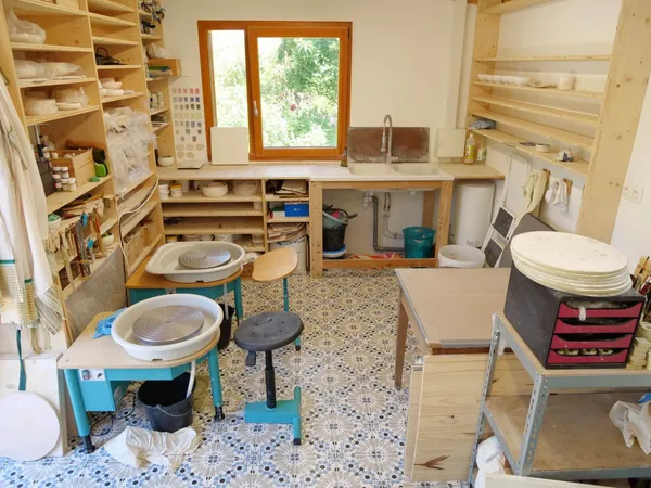 Découvrez le tournage de porcelaine sur 2 jours - Image n°1 - Wecandoo