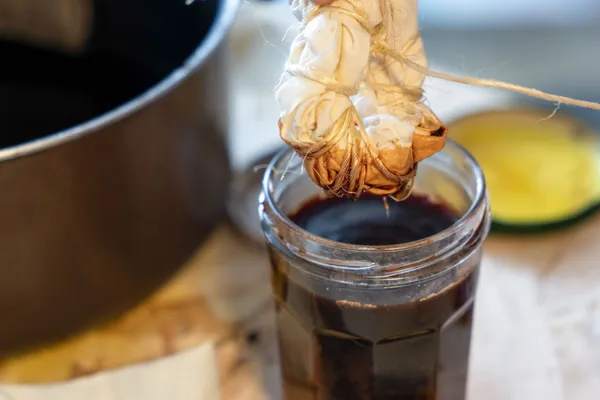 Initiez-vous à la teinture végétale - Image n°3 - Wecandoo