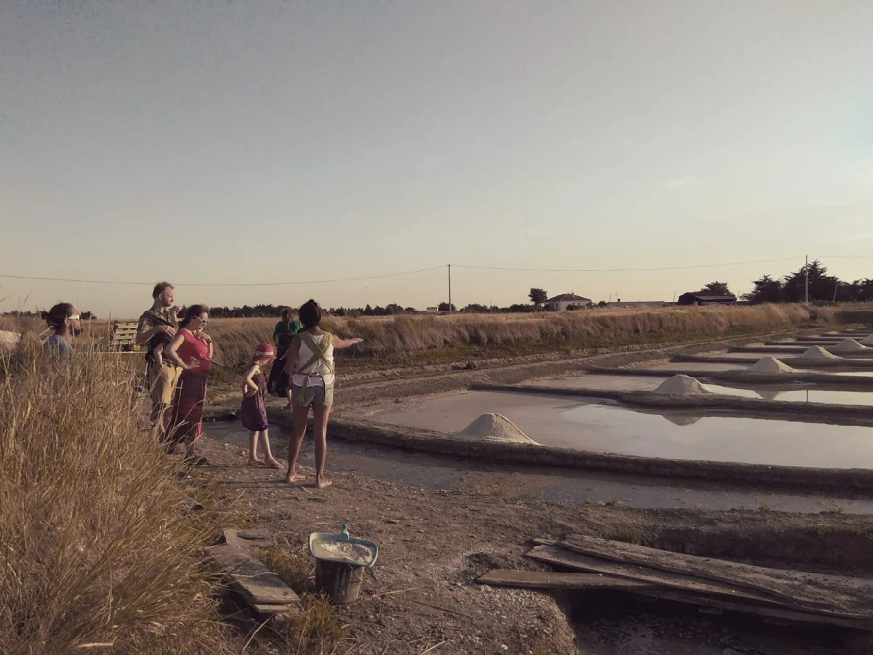 Visitez des salines et récoltez votre fleur de sel - Image n°3 - Wecandoo
