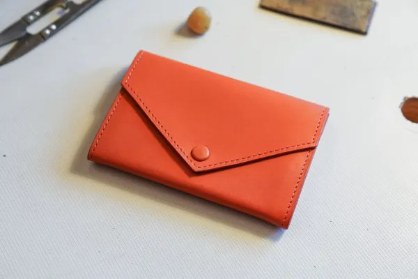Wecandoo - Fabriquez votre porte-monnaie en cuir