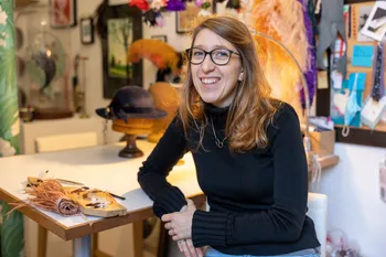 Maud : Modiste et Plumassière à Paris 11