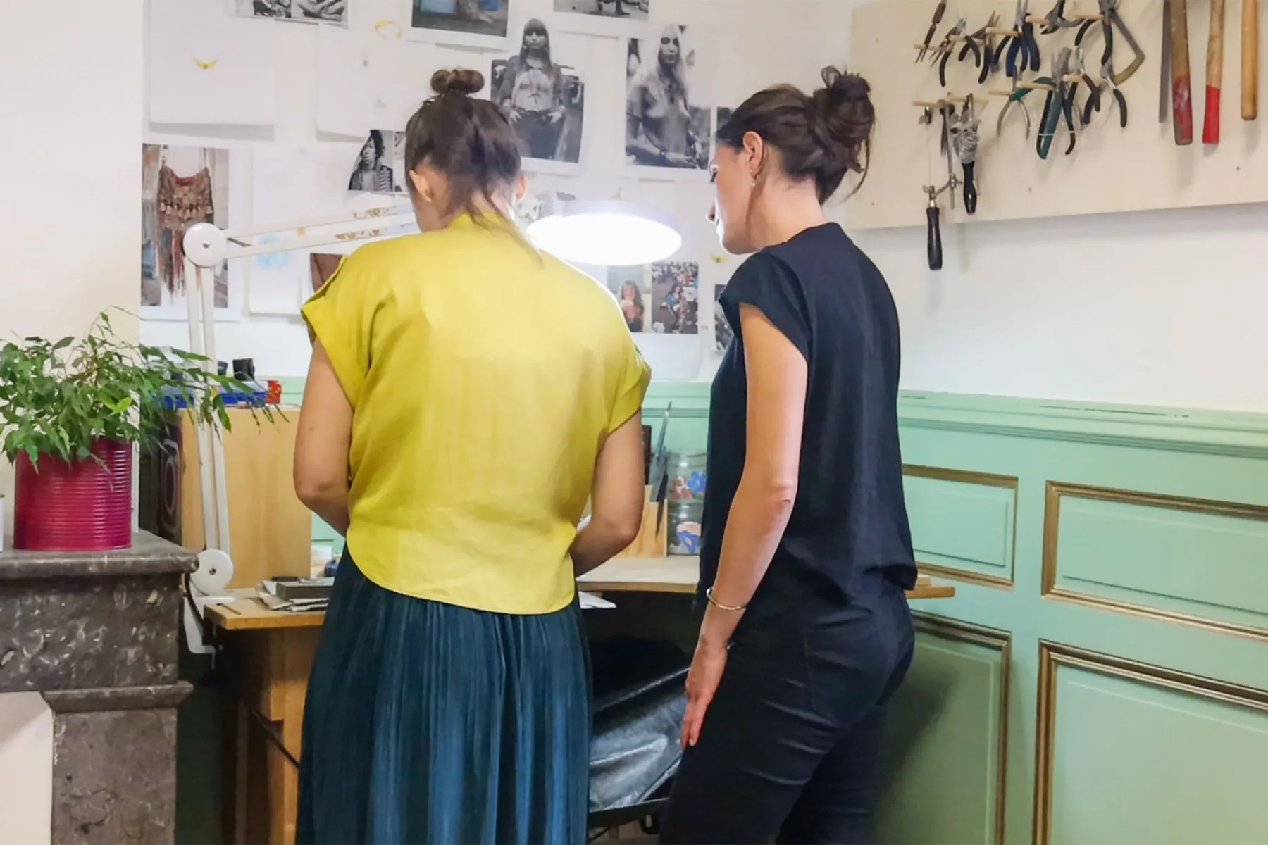 Réalisez votre bracelet jonc en argent doré - Image n°2 - Wecandoo