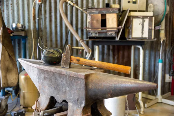 Réalisez votre couteau de chasse en acier de Damas - 2J - Image n°2 - Wecandoo