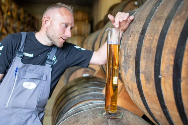 Visitez la distillerie et dégustez les produits de la maison - Image n°3 - Wecandoo