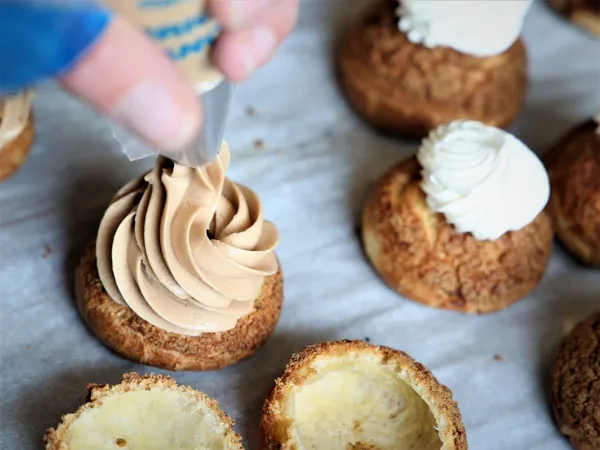 Wecandoo - Réalisez votre assortiment de choux sucrés