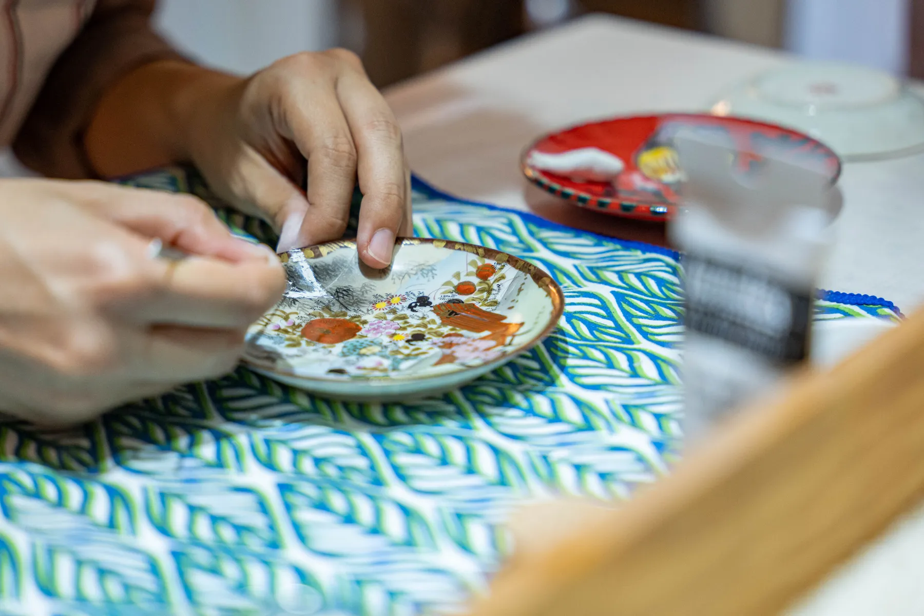 Initiez-vous au kintsugi sur 2 sessions consécutives, sur 2 jours - Image n°3 - Wecandoo