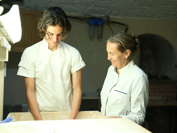 Découvrez le métier de boulanger sur une journée avec Élise - Image n°4 - Wecandoo