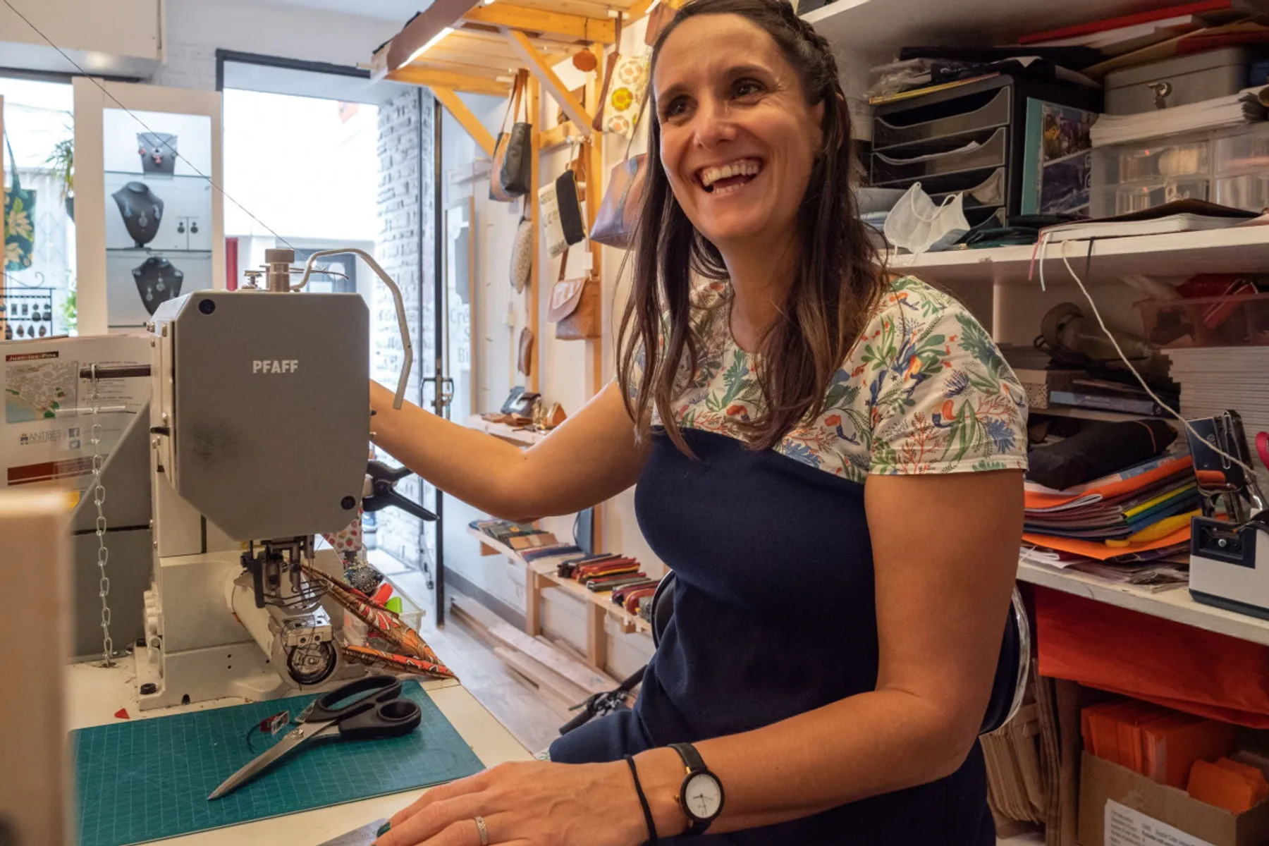 Cousez votre pochette en cuir - Image n°3 - Wecandoo