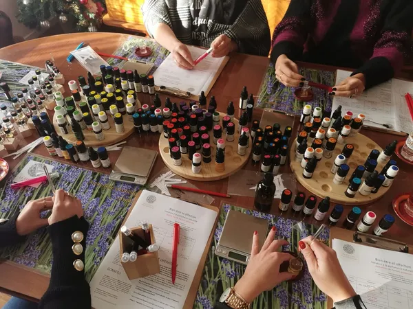 Composez votre eau de parfum avec Sandrine - Image n°3 - Wecandoo