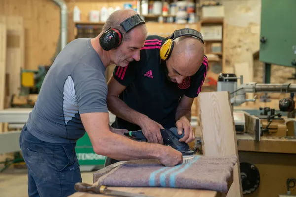 Concevez votre tabouret en bois - Image n°2 - Wecandoo