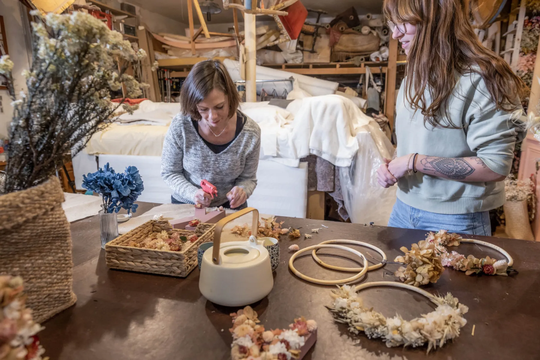 Réalisez votre initiale en fleurs séchées - Image n°2 - Wecandoo