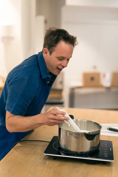 Thomas : Fromager à Paris