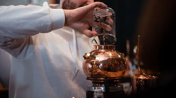 Distillez votre gin et repartez avec votre bouteille de 70 cl - Image n°3 - Wecandoo