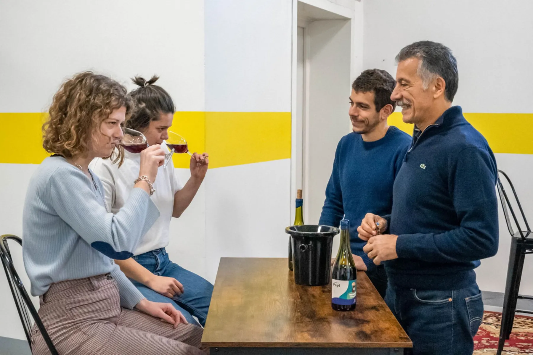 Eveillez les papilles de votre équipe et dégustez des accords de vins et fromages dans le Viaduc des Arts - Image n°4 - Wecandoo