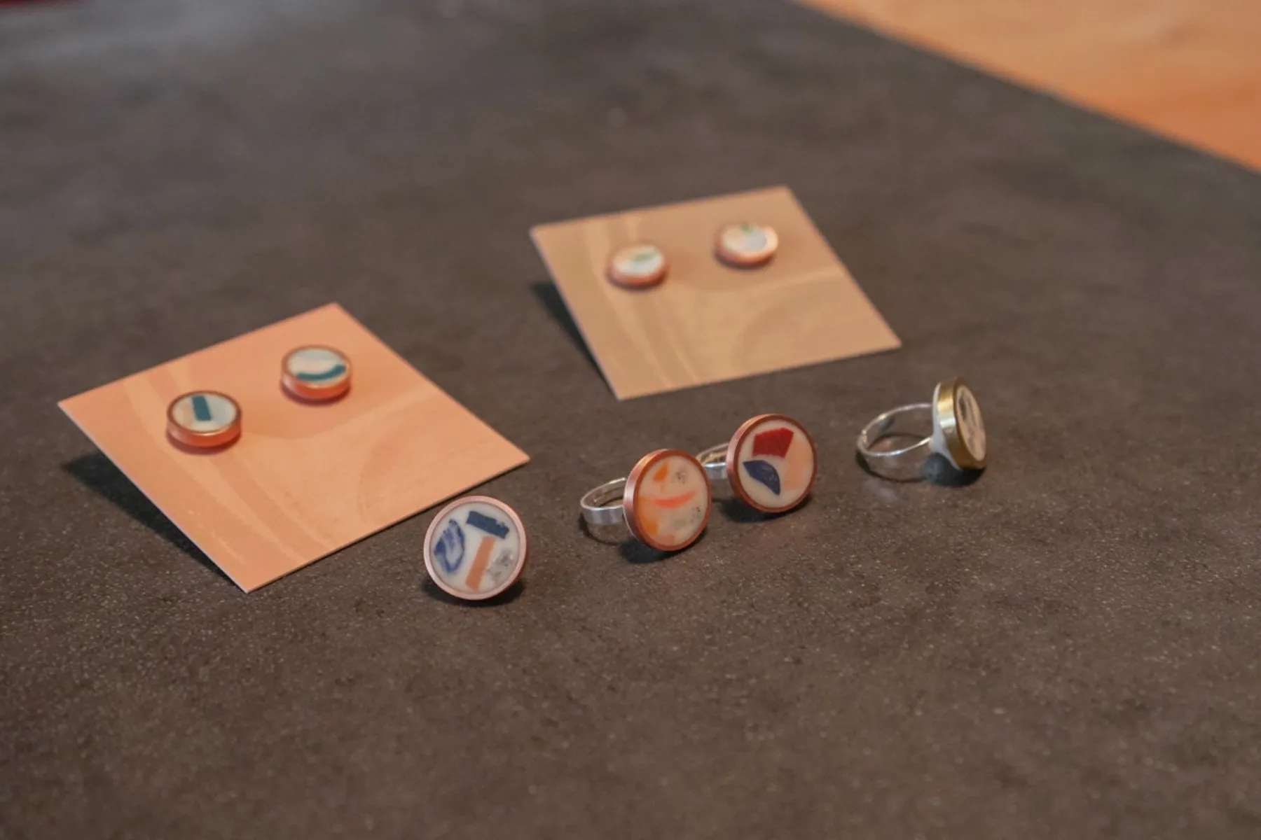 Réalisez votre bijou en résine - Image n°4 - Wecandoo