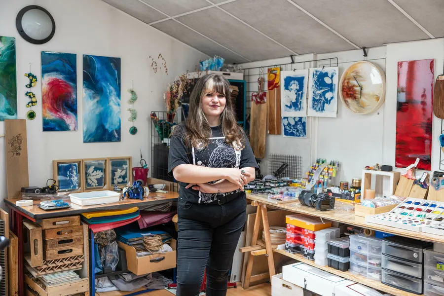 Charlotte: Artisan Plasticienne in Chartres