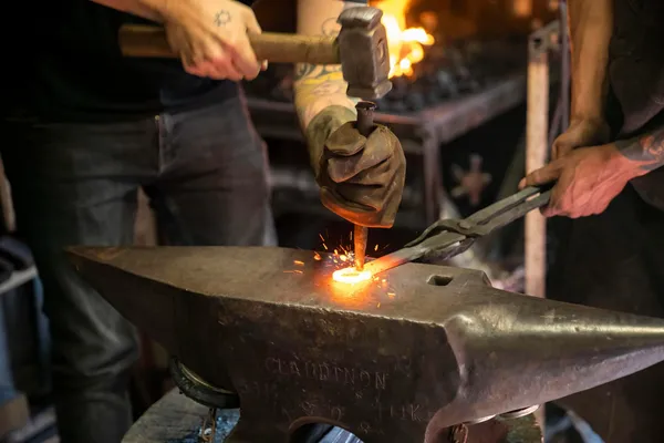 Forgez votre couteau crevette - Image n°2 - Wecandoo