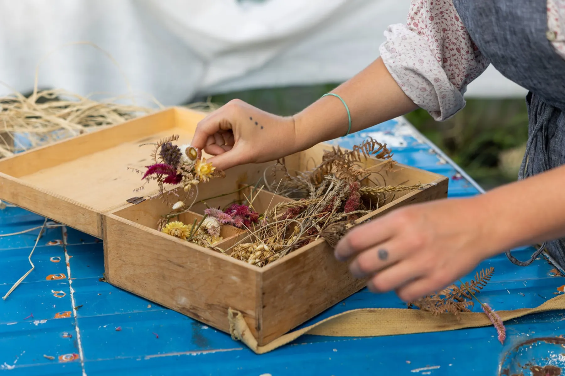 Créez votre couronne de fleurs séchées - Afbeelding nr. 2 - Wecandoo