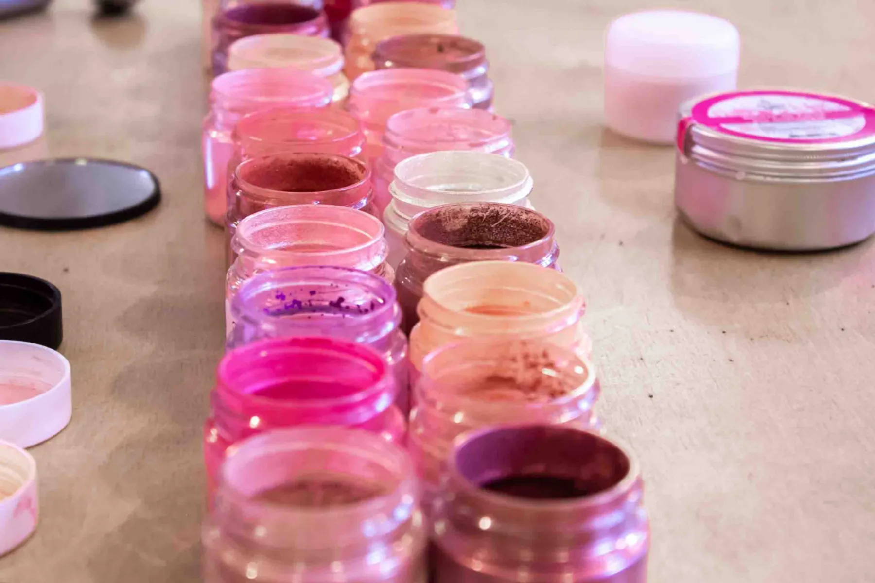 Créez votre rouge à lèvres vegan - Afbeelding nr. 1 - Wecandoo