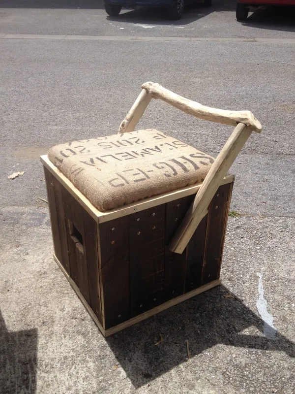 Wecandoo - Réalisez votre tabouret en bois de palette recyclé