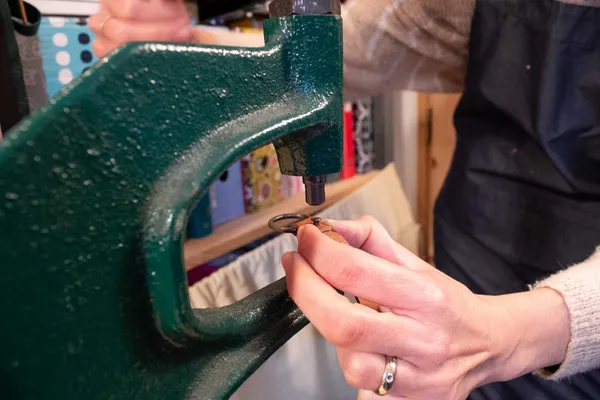 Fabriquez votre cabas en cuir - Image n°3 - Wecandoo