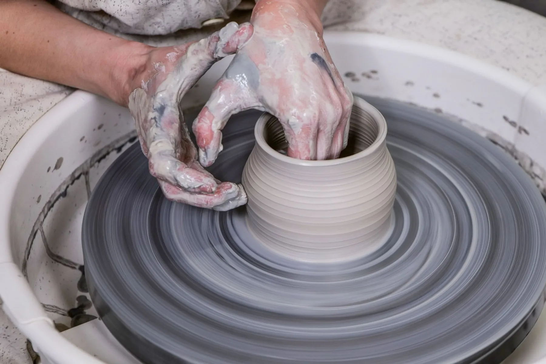 Initiez-vous au tour et au modelage sur une journée - Image n°4 - Wecandoo