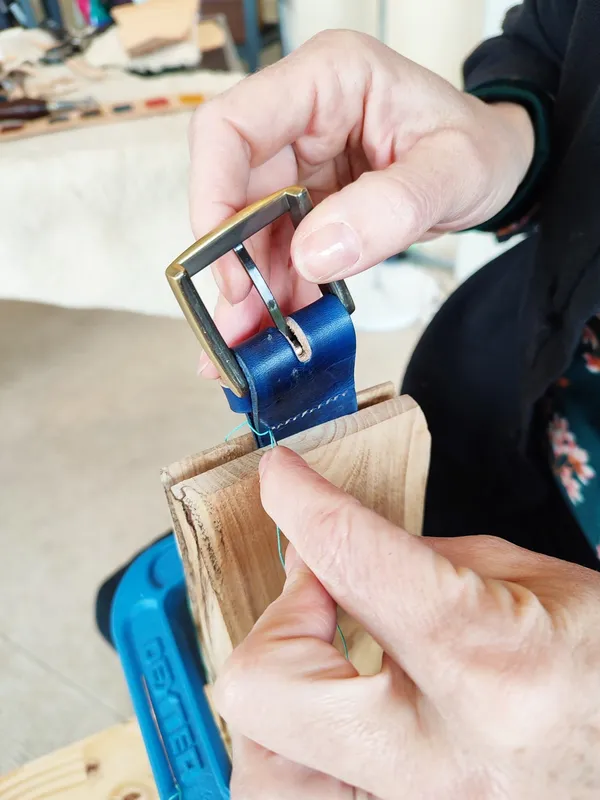 Réalisez votre ceinture en cuir au point sellier avec Anaïs - Image n°2 - Wecandoo