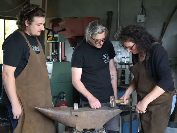 Forgez votre couteau droit ou pliant sur 2 journées - Image n°3 - Wecandoo