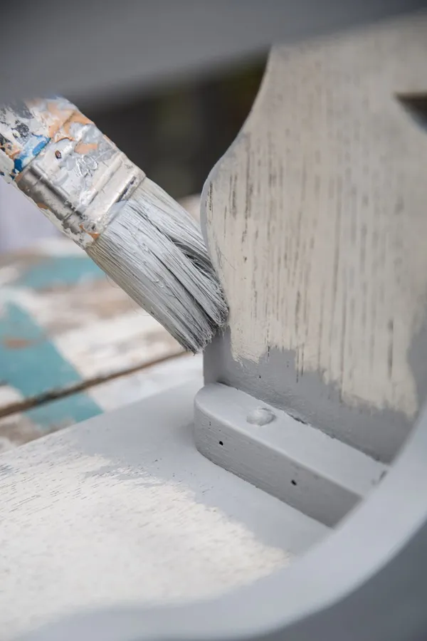 Repeignez votre petit meuble - Image n°4 - Wecandoo