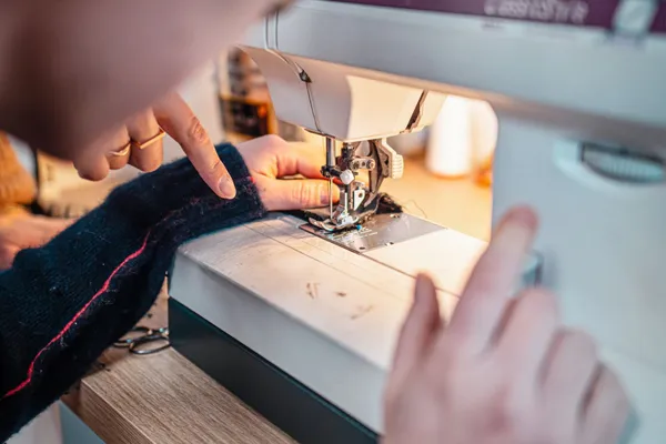 Réalisez votre gilet sans manche en fausse fourrure (2J) - Image n°4 - Wecandoo