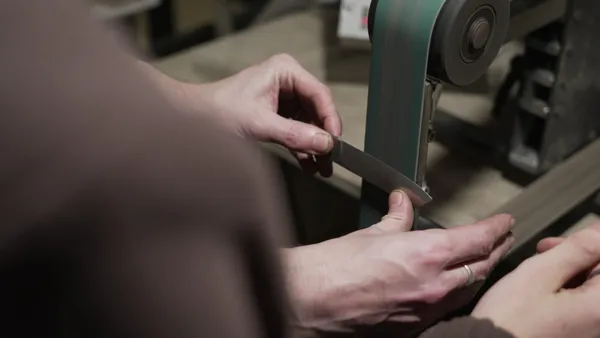 Assemblez votre couteau pliant à cran forcé sur une journée - Image n°3 - Wecandoo