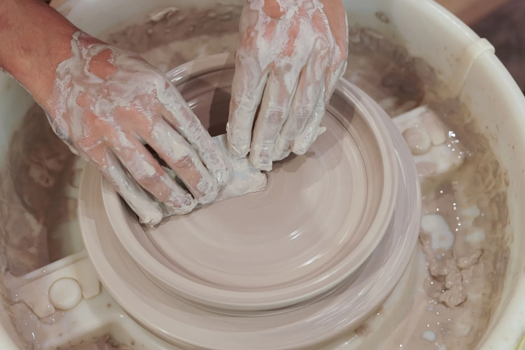 Initiez-vous au tour de potier - Image n°4 - Wecandoo